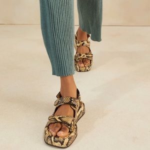 Loeffler Randall Blaise Sahara platform Sandal Size 10.5